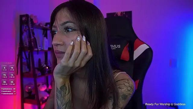 MissKorah online show from March 14, 2026, 4:29 am