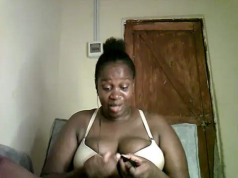 Snapshot of Sexy_valentine001 chatting on October 19, 2025, 11:40 pm Sexy valentine001 online show from October 19, 2025, 11:40 pm