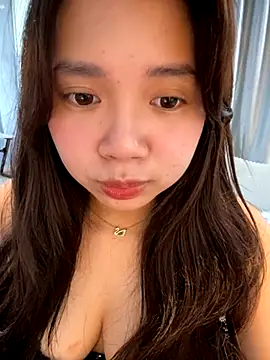 Hotellinh12 online show from October 17, 2025, 8:06 am