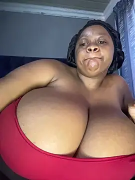 Chubbykarisma27 online show from May 28, 2026, 5:04 am