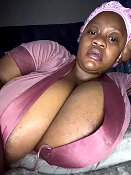 Snapshot of Chubbykarisma27 chatting on December 13, 2025, 9:43 pm Chubbykarisma27 online show from December 13, 2025, 9:43 pm