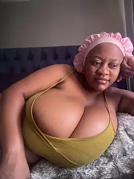 Chubbykarisma27 online show from February 6, 2026, 10:00 am