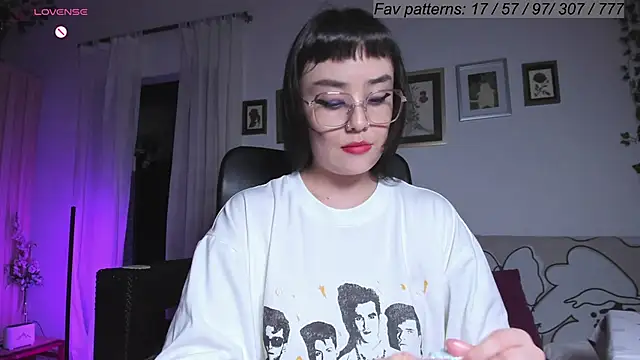 Conlosmichis online show from March 1, 2025, 2:48 am