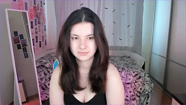 Vanessa Verona online show from May 25, 2026, 5:29 am