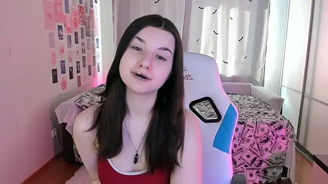 Snapshot of Vanessa_Verona chatting on March 19, 2025, 9:17 am Vanessa Verona online show from March 19, 2025, 9:17 am