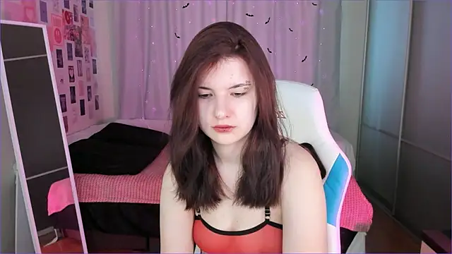 Vanessa Verona online show from March 11, 2026, 5:12 am