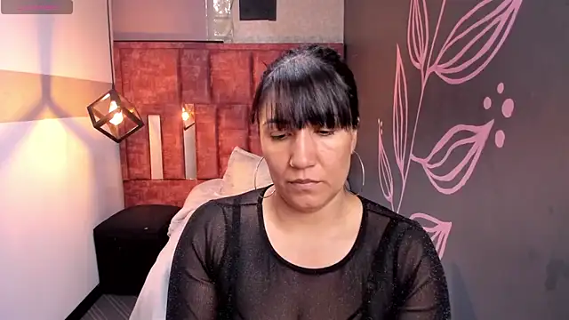 Snapshot of GiaFox_ chatting on September 29, 2025, 8:36 pm GiaFox online show from September 29, 2025, 8:36 pm