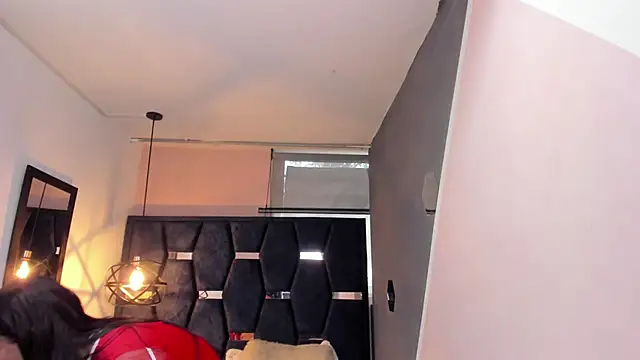 GiaFox  online show from December 14, 2025, 1:17 pm