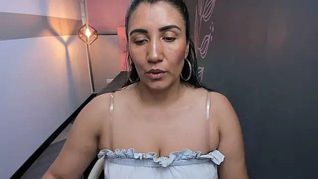 Snapshot of GiaFox_ chatting on March 18, 2025, 3:33 pm GiaFox online show from March 18, 2025, 3:33 pm
