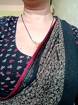 Rosy-B online show from April 10, 2026, 9:49 am