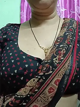 Rosy-B online show from May 13, 2026, 9:55 pm
