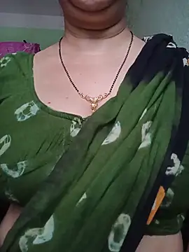 Rosy-B online show from May 19, 2026, 12:04 am