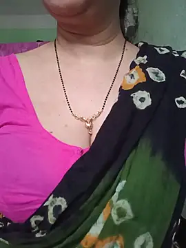 Rosy-B online show from May 25, 2026, 11:47 pm
