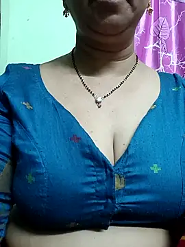 Rosy-B online show from October 28, 2025, 9:36 pm