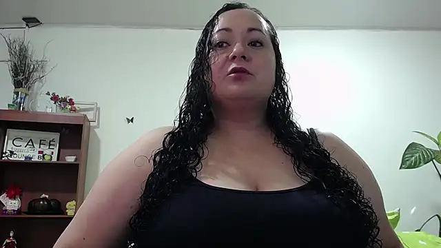 Snapshot of Aleia_Taylor chatting on July 12, 2026, 7:47 pm Aleia Taylor online show from July 12, 2026, 7:47 pm