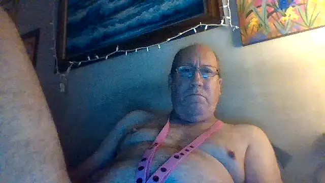 Snapshot of hornyrich69 chatting on February 1, 2026, 7:39 am hornyrich69 online show from February 1, 2026, 7:39 am