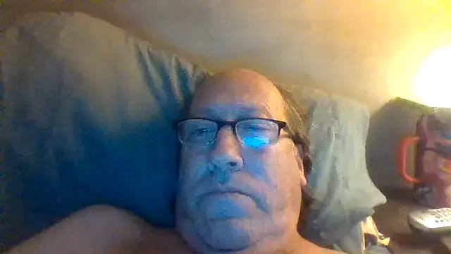 Snapshot of hornyrich69 chatting on February 21, 2025, 7:12 am hornyrich69 online show from February 21, 2025, 7:12 am