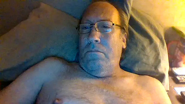 Snapshot of hornyrich69 chatting on May 25, 2026, 5:29 am hornyrich69 online show from May 25, 2026, 5:29 am