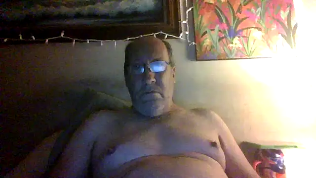 Snapshot of hornyrich69 chatting on February 15, 2026, 5:52 am hornyrich69 online show from February 15, 2026, 5:52 am