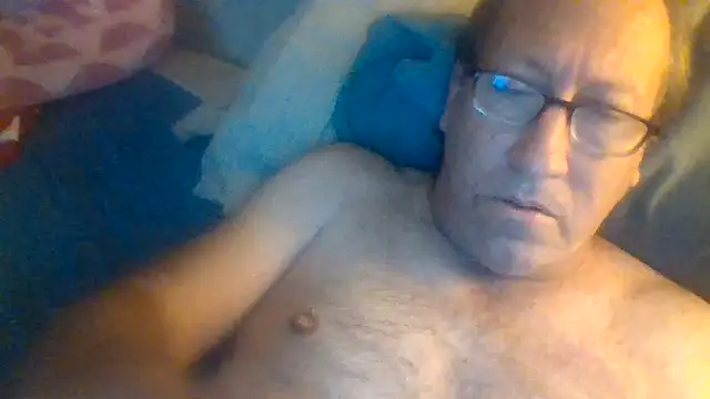 Snapshot of hornyrich69 chatting on December 31, 2024, 6:48 am hornyrich69 online show from December 31, 2024, 6:48 am