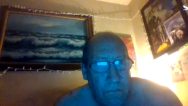 Snapshot of hornyrich69 chatting on February 6, 2026, 2:51 am hornyrich69 online show from February 6, 2026, 2:51 am