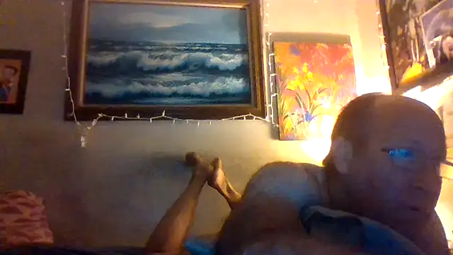 Snapshot of hornyrich69 chatting on February 16, 2026, 5:06 am hornyrich69 online show from February 16, 2026, 5:06 am