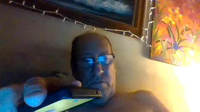 Snapshot of hornyrich69 chatting on February 25, 2026, 2:34 am hornyrich69 online show from February 25, 2026, 2:34 am