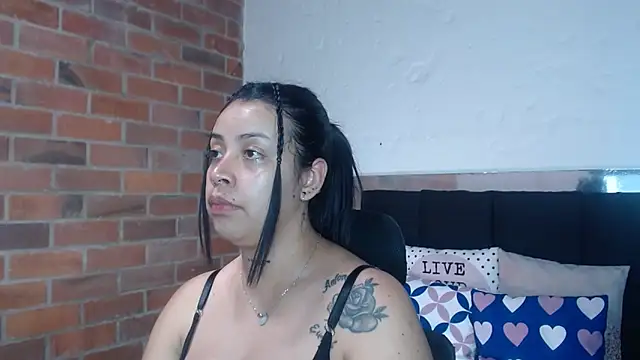 salome  hills1 online show from February 11, 2026, 7:14 pm