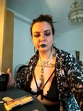 Snapshot of AliceBehind chatting on March 14, 2026, 4:46 pm AliceBehind online show from March 14, 2026, 4:46 pm