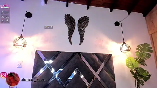 Snapshot of Bianca_zaens2 chatting on February 7, 2026, 10:45 am Bianca zaens2 online show from February 7, 2026, 10:45 am