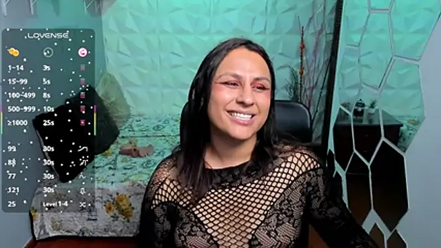 Snapshot of Analia_01 chatting on February 16, 2026, 1:21 pm Analia 01 online show from February 16, 2026, 1:21 pm