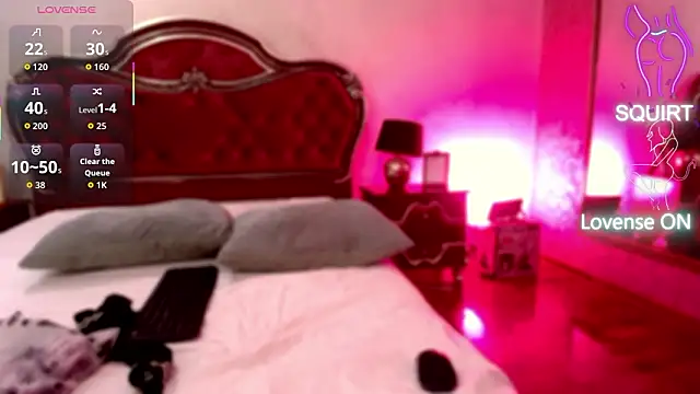 StacyLight online show from March 25, 2026, 6:18 pm