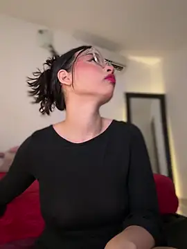 Hips hannah online show from February 17, 2025, 9:21 pm