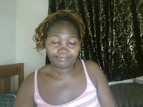 Sexxy pretty24 online show from November 17, 2025, 7:07 pm