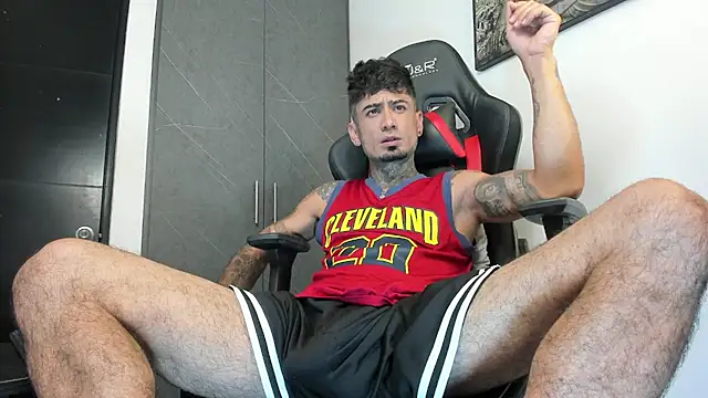 Snapshot of sergiio_mesa27 chatting on September 10, 2025, 3:55 pm sergiio mesa27 online show from September 10, 2025, 3:55 pm