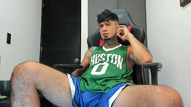 Snapshot of sergiio_mesa27 chatting on January 12, 2025, 12:23 pm sergiio mesa27 online show from January 12, 2025, 12:23 pm