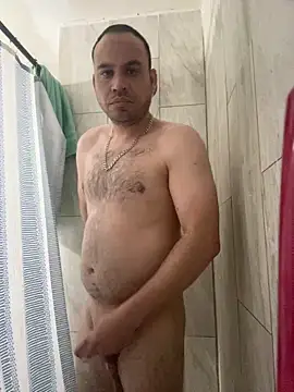 prinsesa1402 online show from April 14, 2026, 6:13 pm