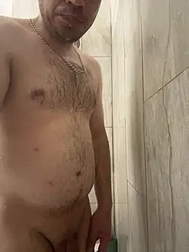 prinsesa1402 online show from April 15, 2026, 8:31 pm