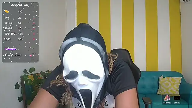 Cristal War online show from October 24, 2025, 11:37 pm