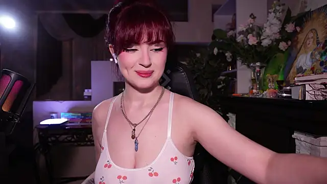 Chriss Fox online show from November 21, 2025, 3:33 pm