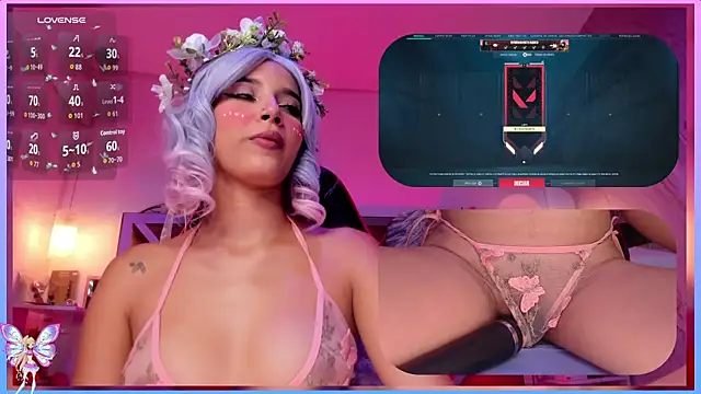 SweetieCloe  online show from October 18, 2025, 9:28 pm