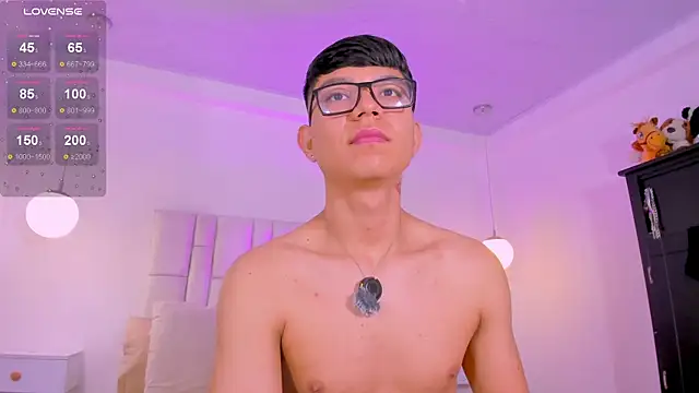 CodyTwink online show from July 8, 2026, 2:07 pm