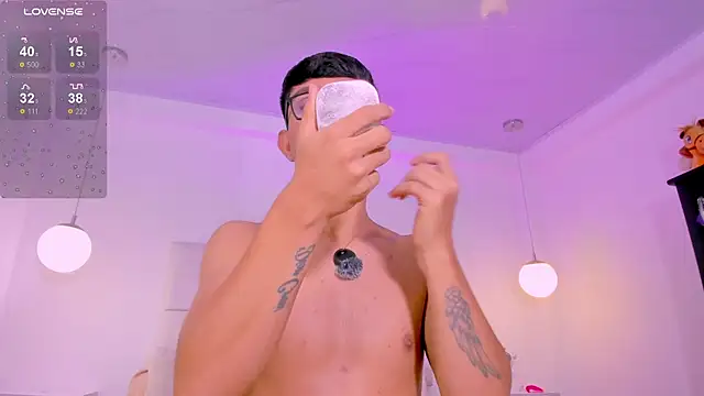 CodyTwink online show from June 30, 2026, 1:22 pm