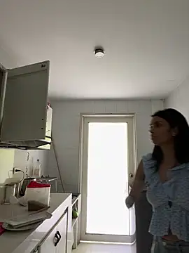 Snapshot of DeuxGold chatting on February 20, 2026, 7:27 pm DeuxGold online show from February 20, 2026, 7:27 pm