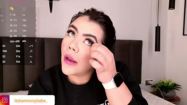 Snapshot of Harmonybabe_ chatting on January 18, 2026, 8:23 pm Harmonybabe online show from January 18, 2026, 8:23 pm