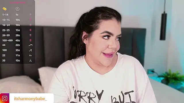 Snapshot of Harmonybabe_ chatting on February 14, 2026, 9:15 pm Harmonybabe online show from February 14, 2026, 9:15 pm