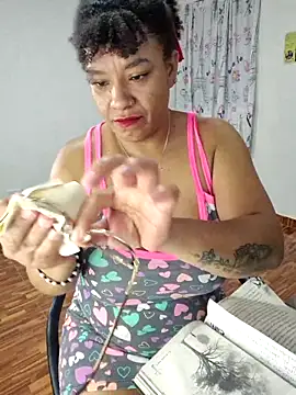 Selket11 online show from September 18, 2025, 1:19 am