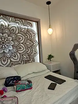 Selket11 online show from November 12, 2025, 11:14 am