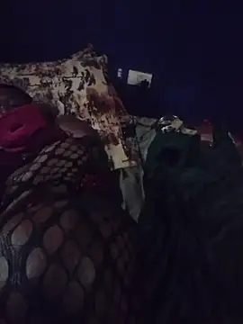 Snapshot of Freaky_Vannahs chatting on October 24, 2025, 4:44 am Freaky Vannahs online show from October 24, 2025, 4:44 am