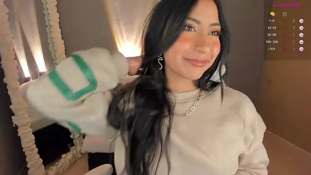 Snapshot of amber_curly chatting on December 11, 2024, 4:42 pm amber curly online show from December 11, 2024, 4:42 pm